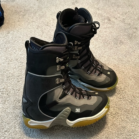 DC Shoes Dc Premier Snowboard Bootssize 1 Mens Usgood Condition